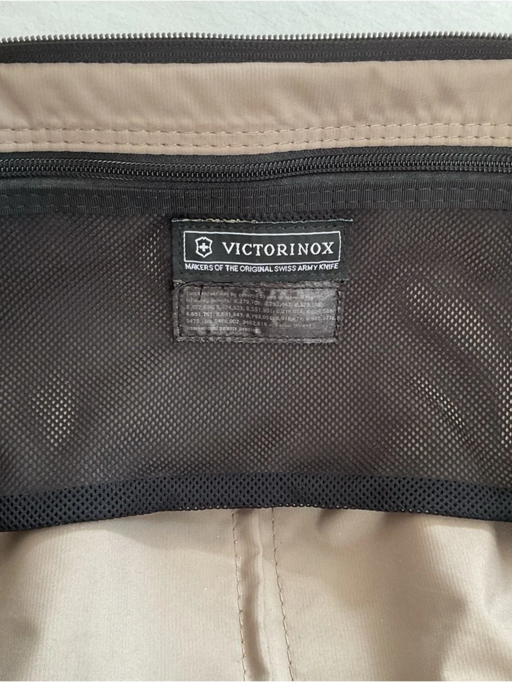 Victorinox Mobilizer NXT 5.0 Ultra Light 21” Carry-On Rollaboard